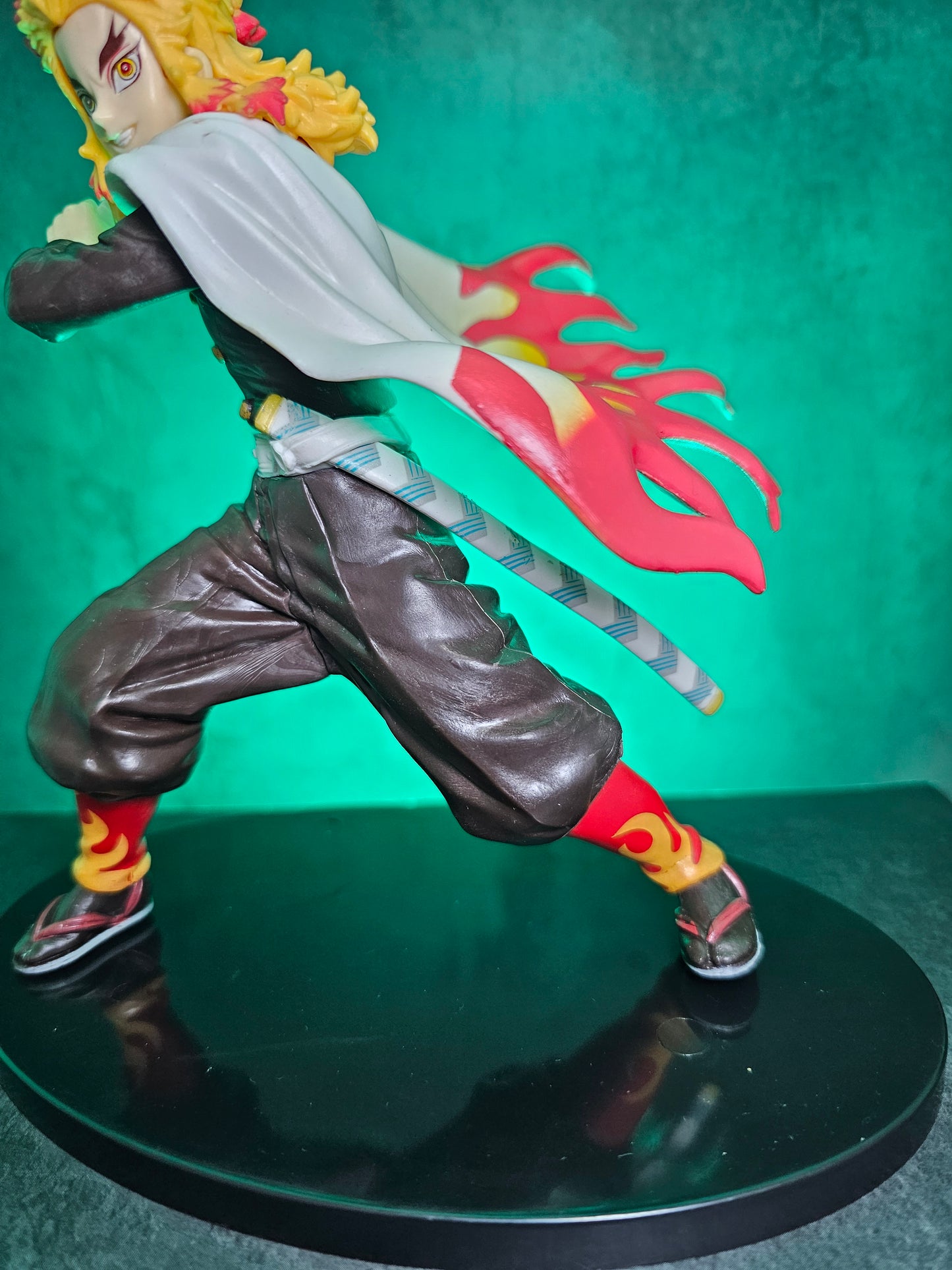 Demon Slayer Kyojuro Rengoku Action Figure 17 Cm