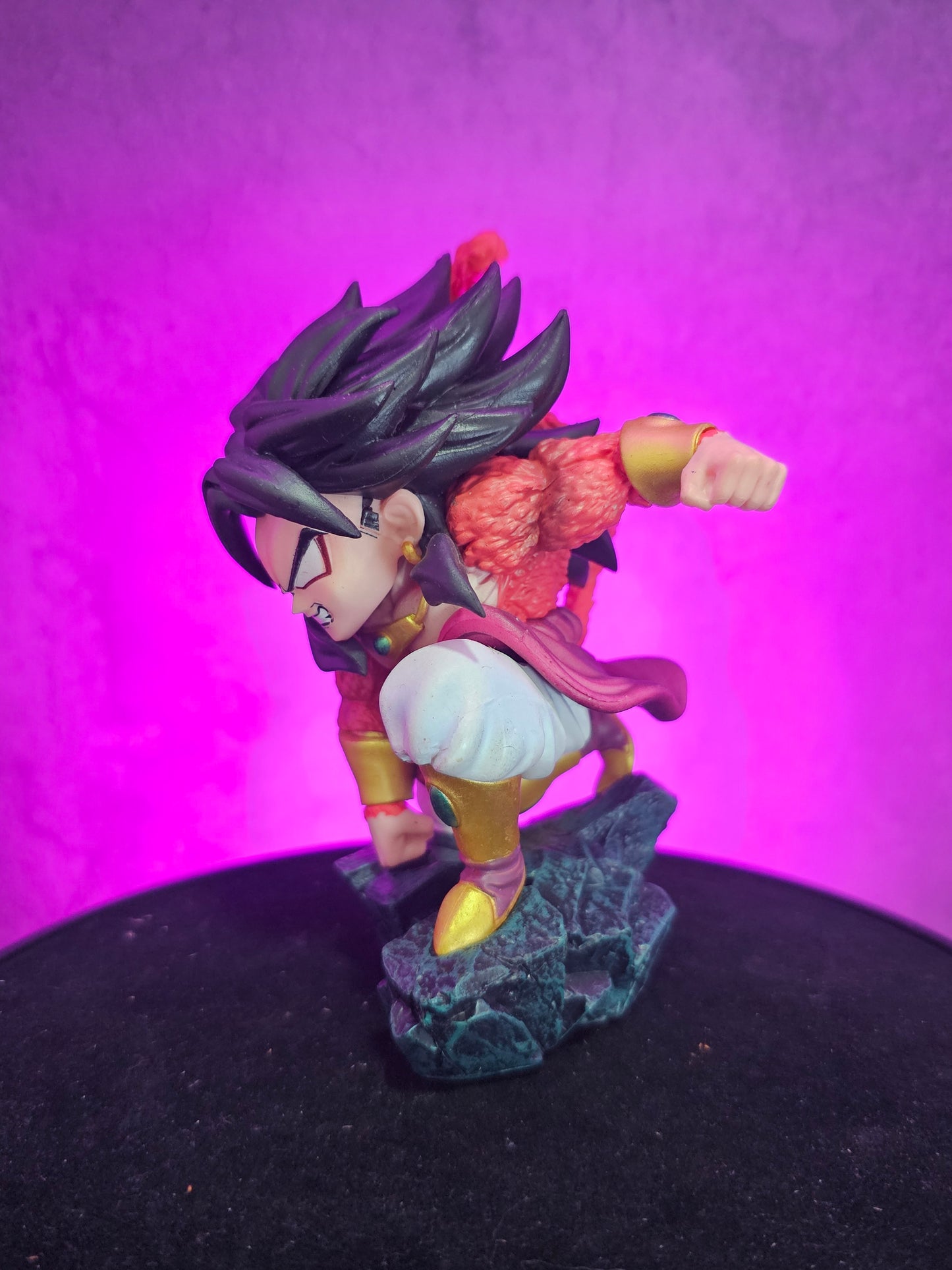 Super Saiyan 4 Broly Action Figure 14 CM