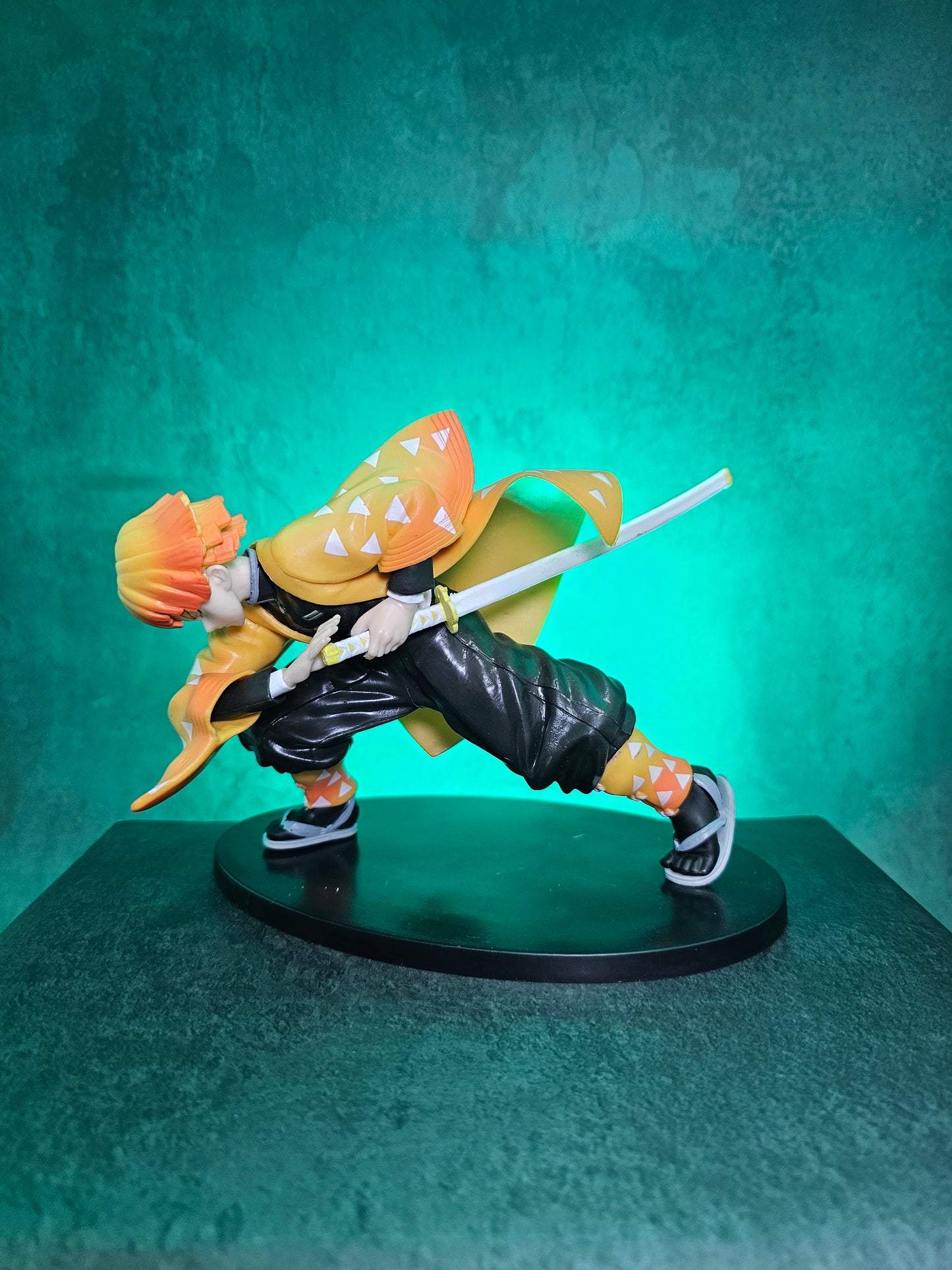 Demon Slayer Agatsuma Zenitsu Action Figure 14 Cm