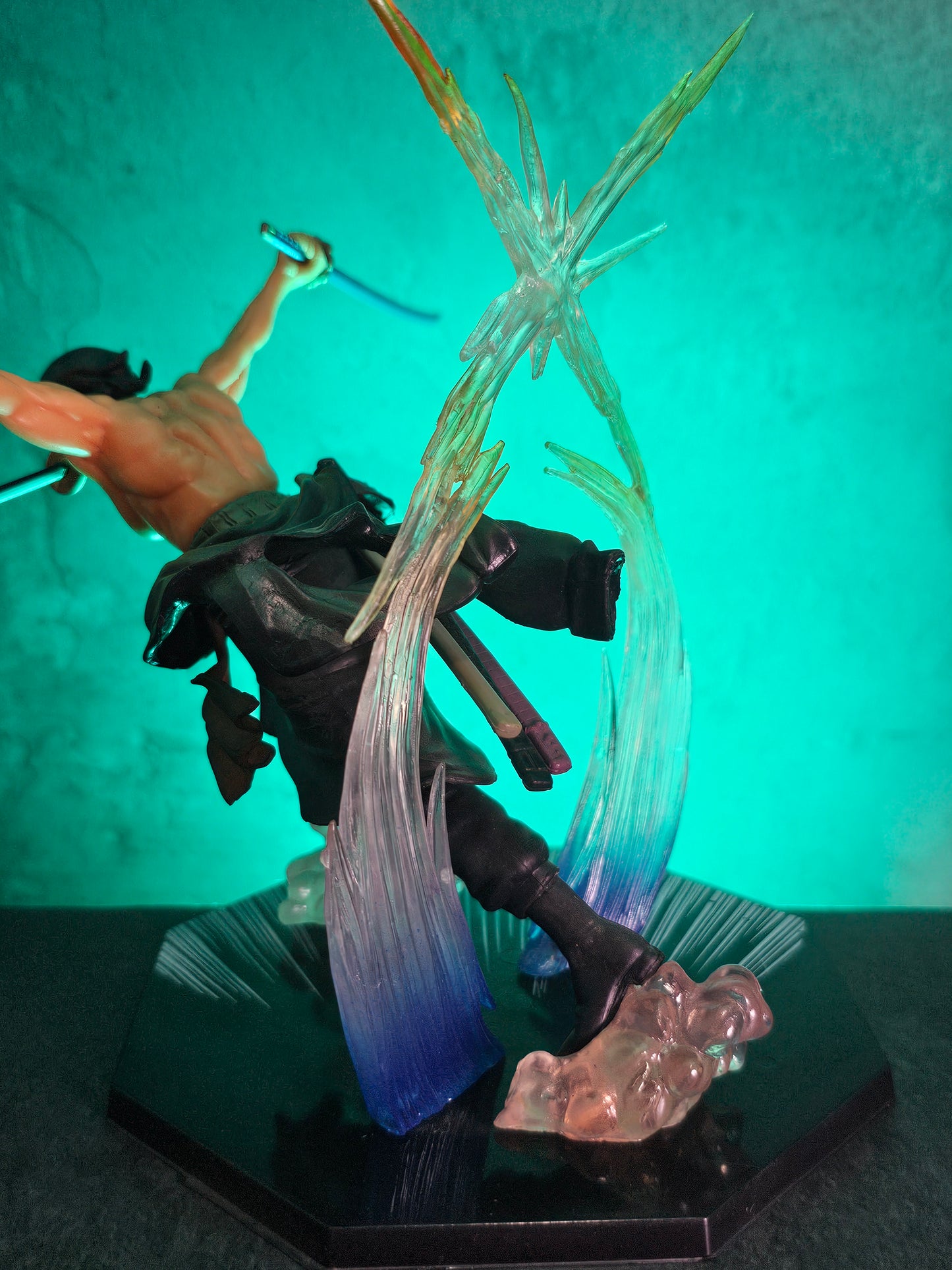 Roronoa Zoro with Detachable 3 Sword 16CM.