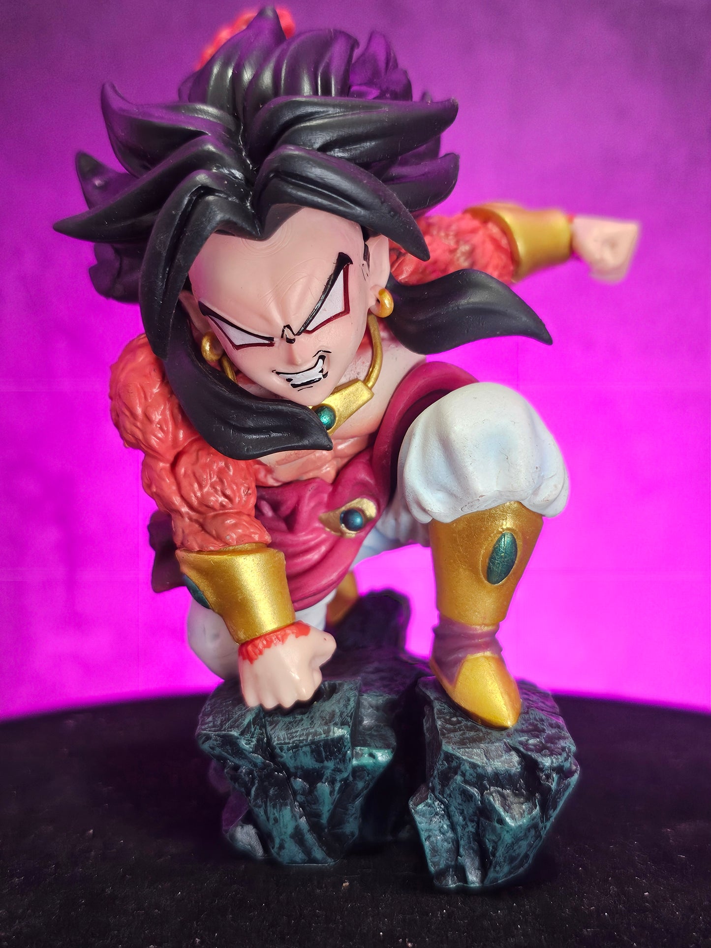 Super Saiyan 4 Broly Action Figure 14 CM