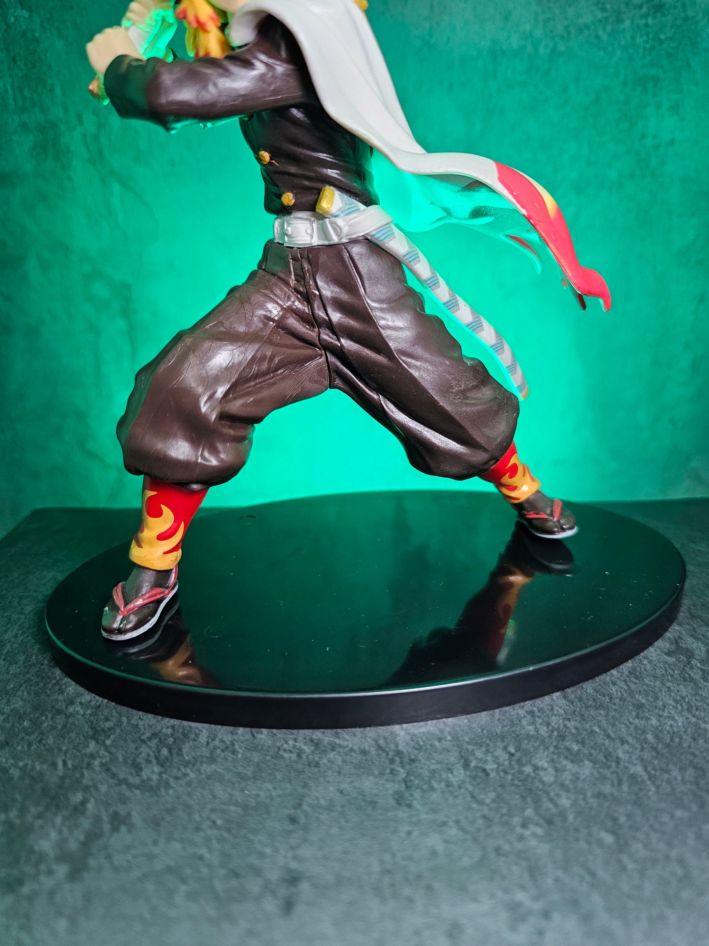 Demon Slayer Kyojuro Rengoku Action Figure 17 Cm