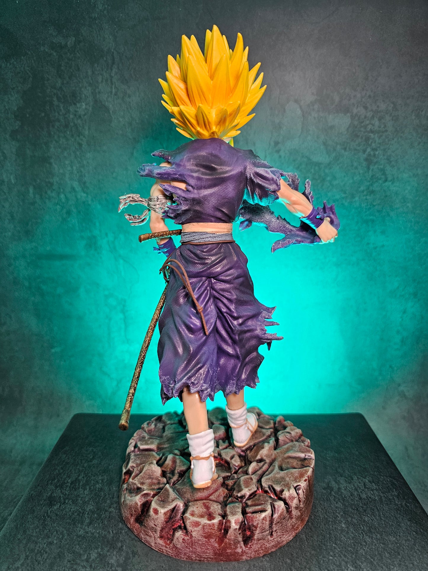 Samurai Super Saiyan Goku 28 CM