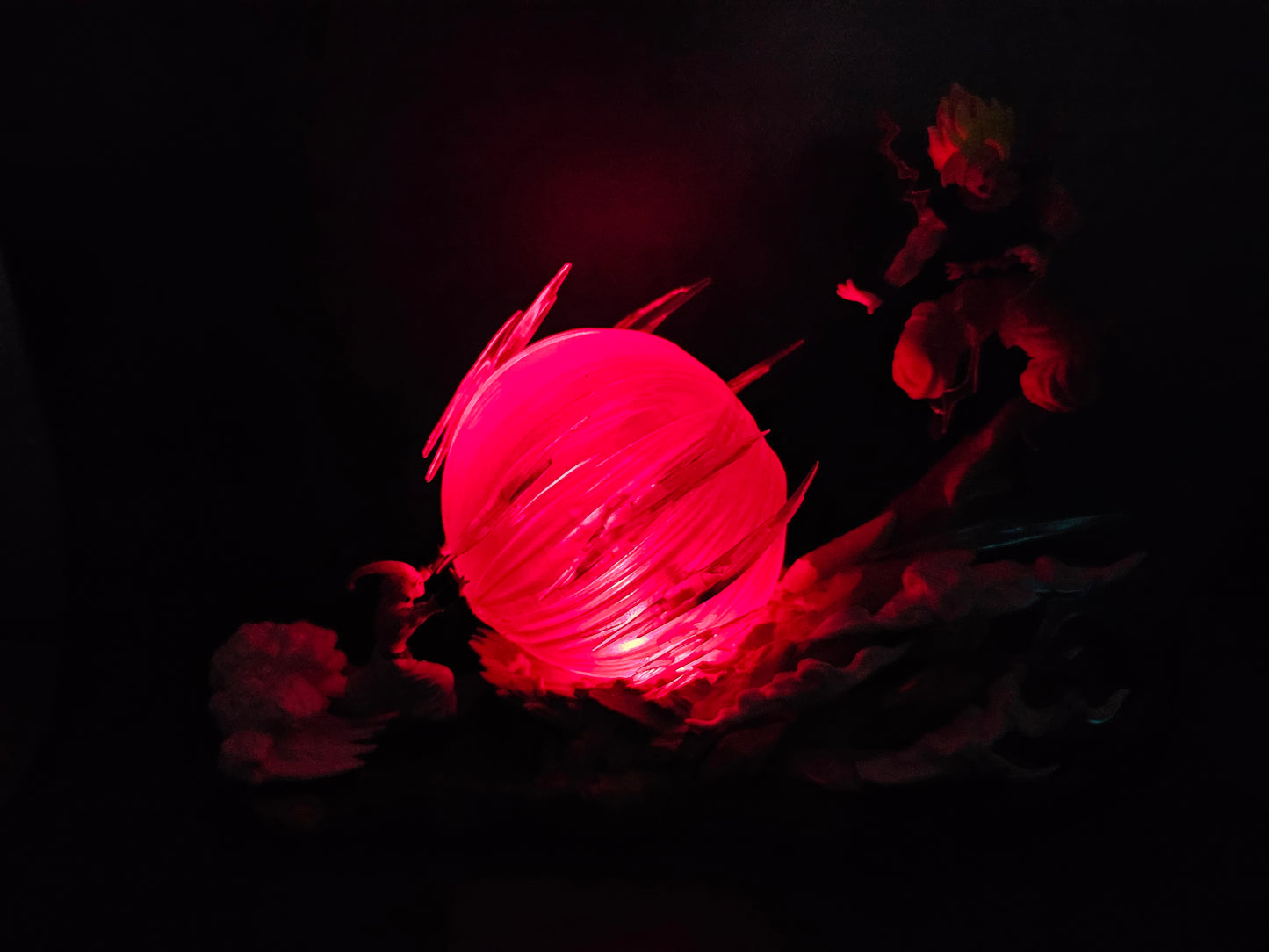 Goku and Majin Buu Fight Scene with Light Effect 21CM.