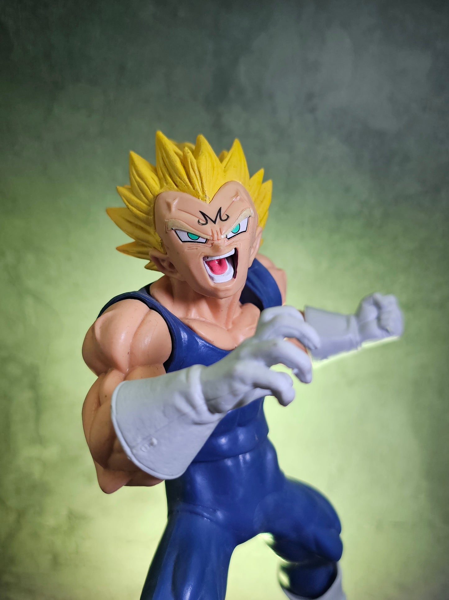 Vegeta M Angry Figure 19 CM