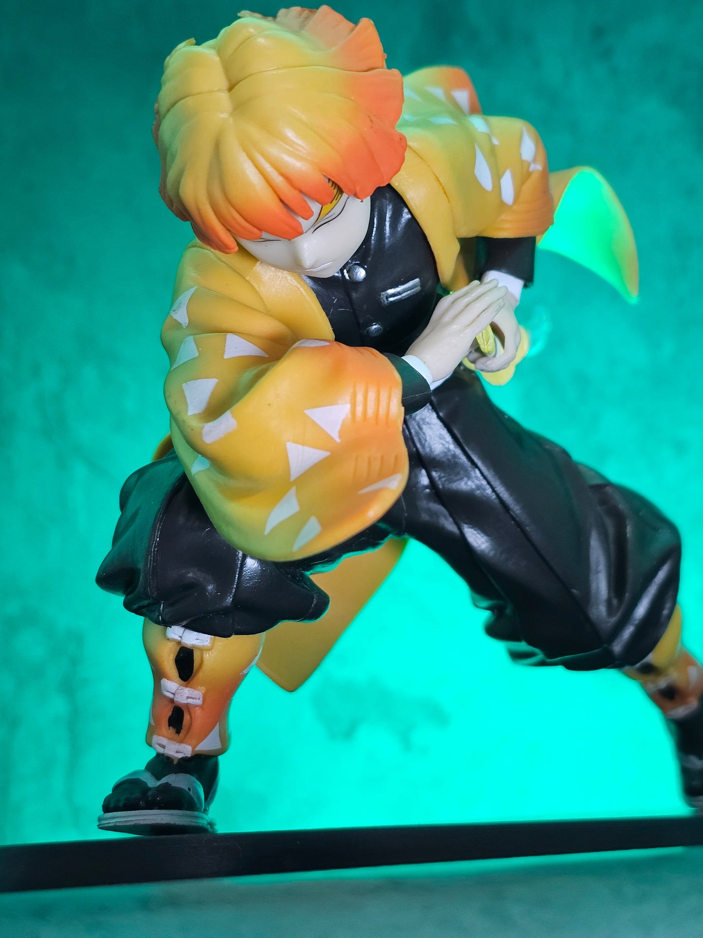 Demon Slayer Agatsuma Zenitsu Action Figure 14 Cm