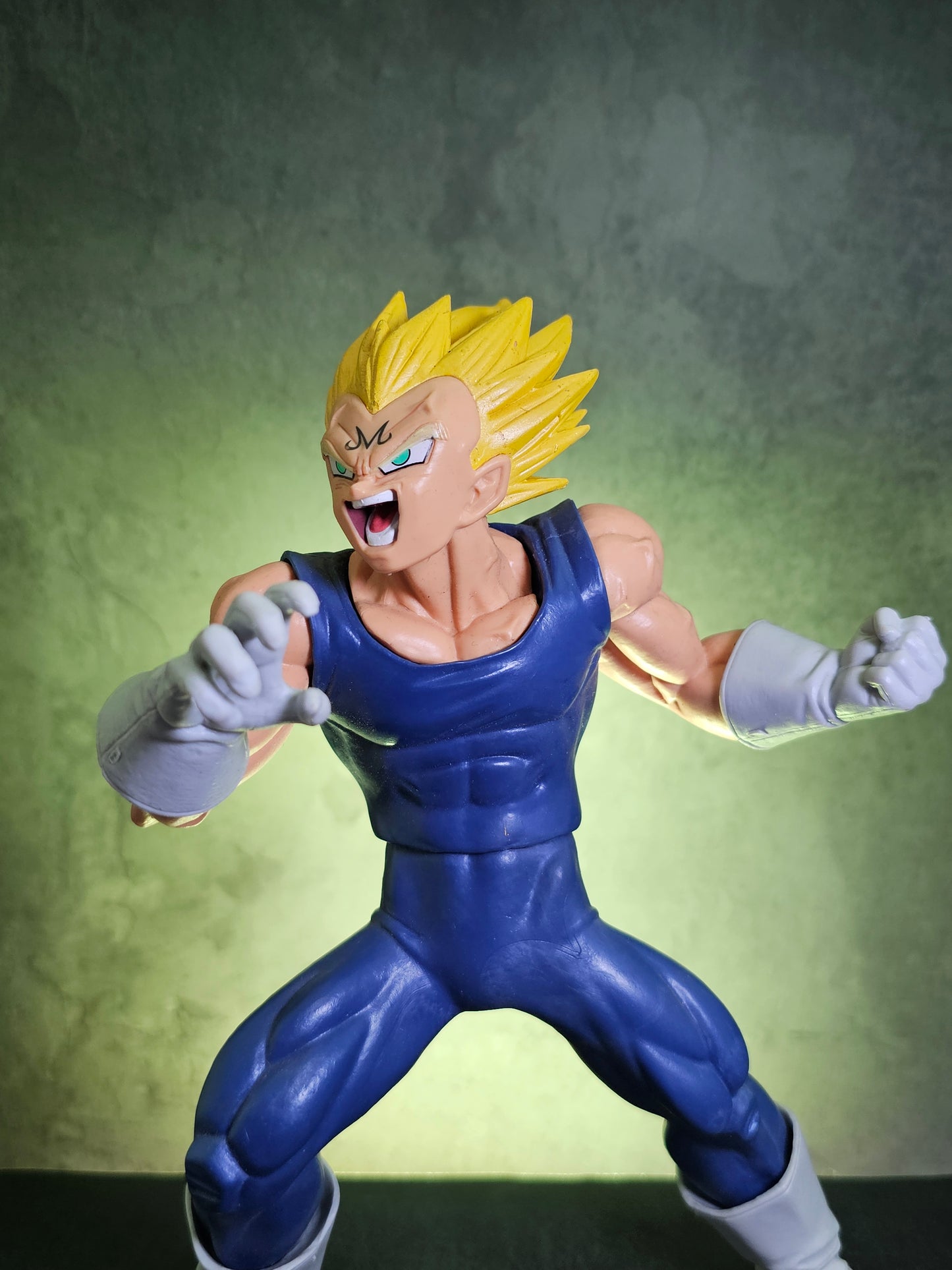 Vegeta M Angry Figure 19 CM