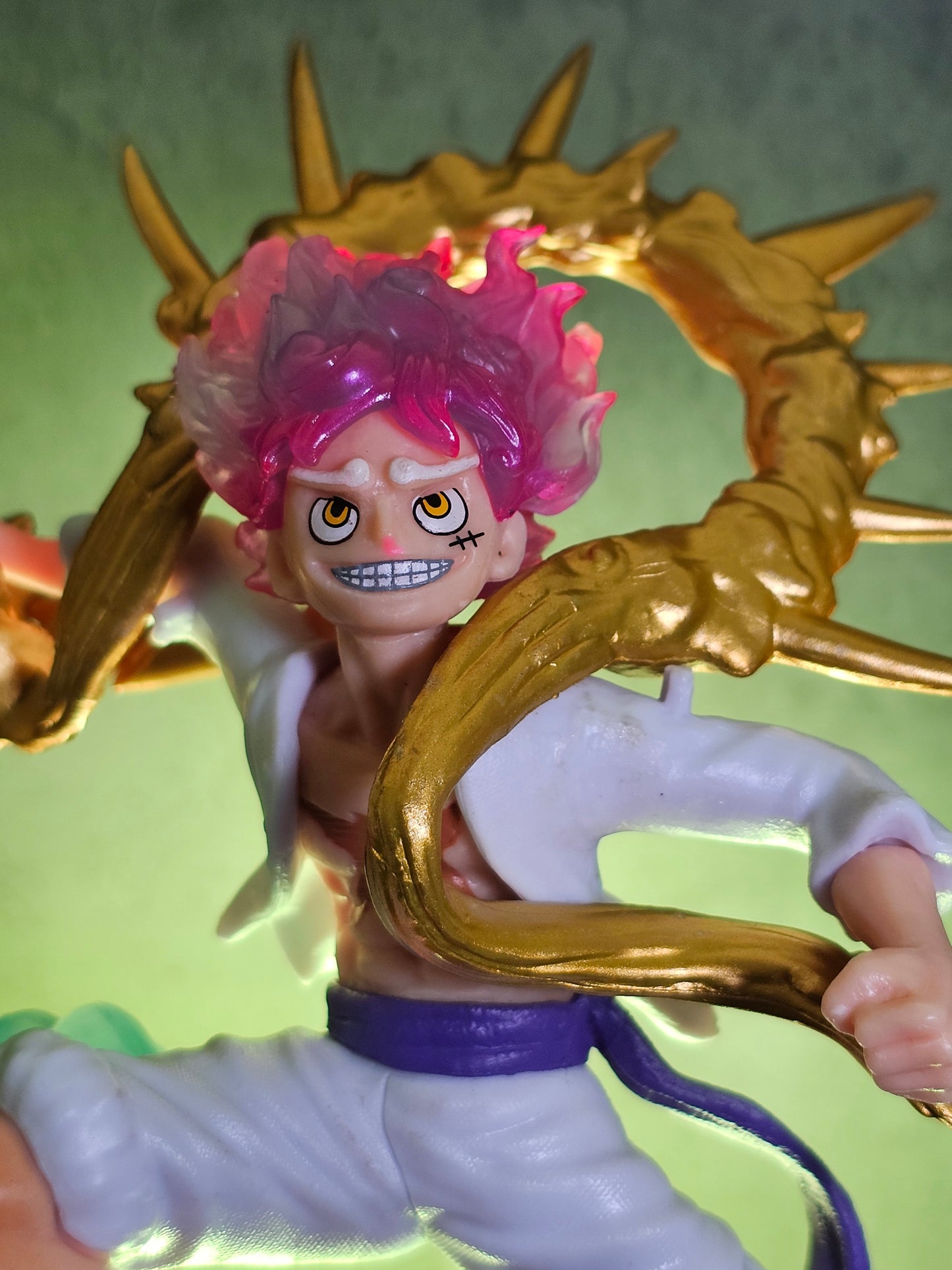 Monkey D. Luffy Gear 5 Golden Action Figure 24 Cm.