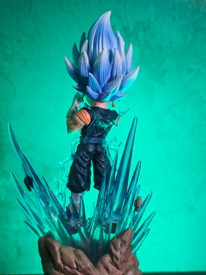 Super Saiyan Vegito Power Up Pose Figure 16CM
