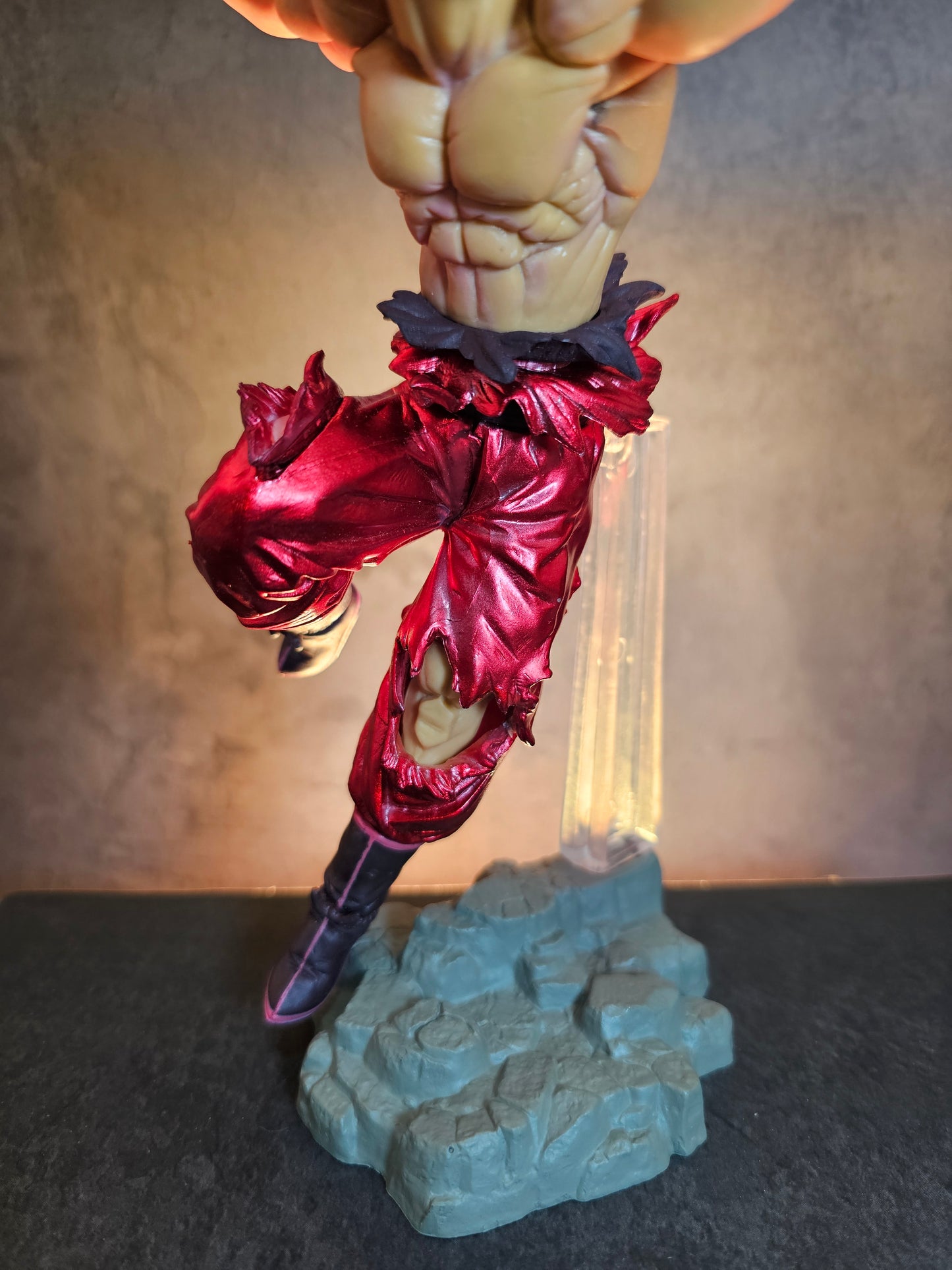 Son Goku Action Figure with Stand 20 CM