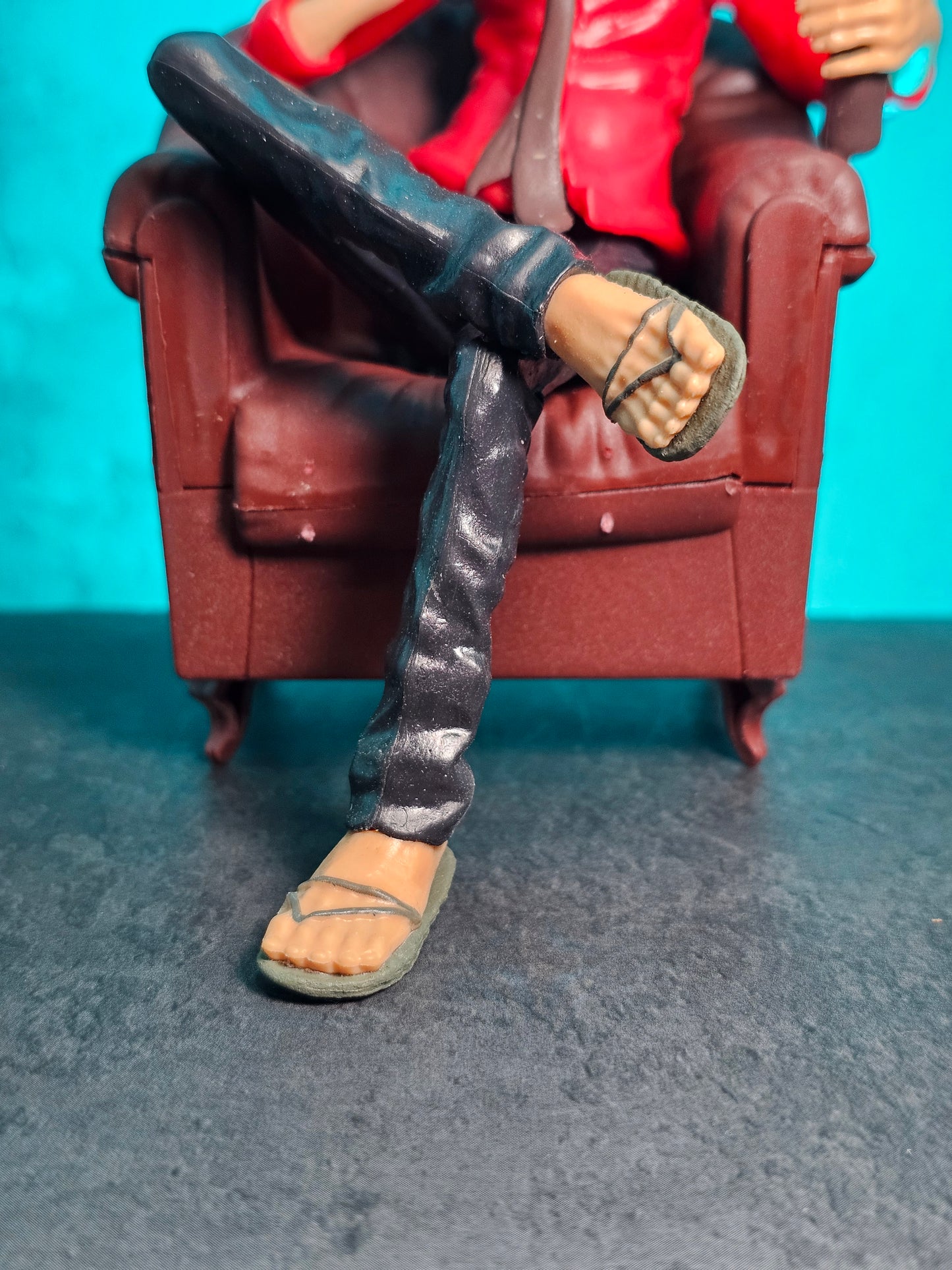 One Piece Luffy Sitting on Couch 14Cm.